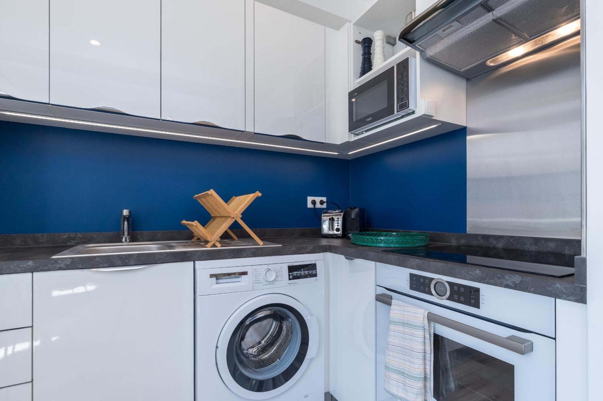 Lovely Center Heart - Ac Apartment